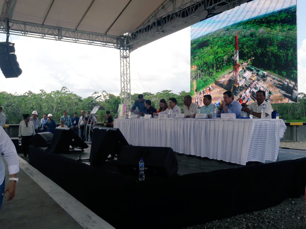 2_ceremonia-de-inauguracion-foto-cuenta-de-twitter-del-ministerio-de-hidrocarburos